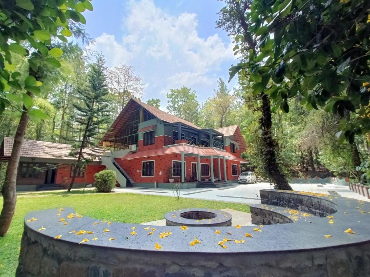 Adrak Mountain Mist Forest Resort Pulpally Ngoại thất bức ảnh